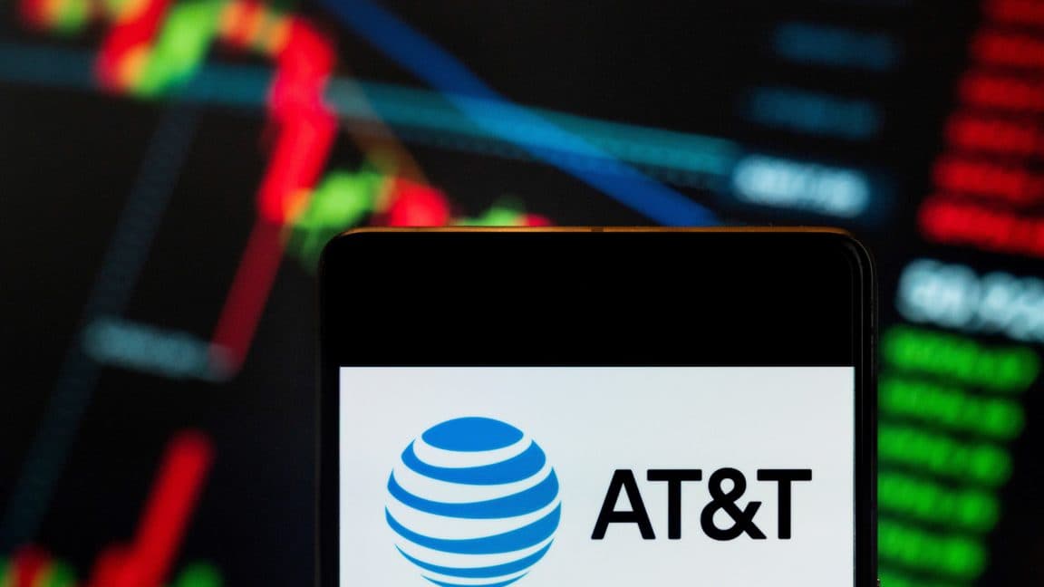 AT&T sues California in attempt to shut off old phone network