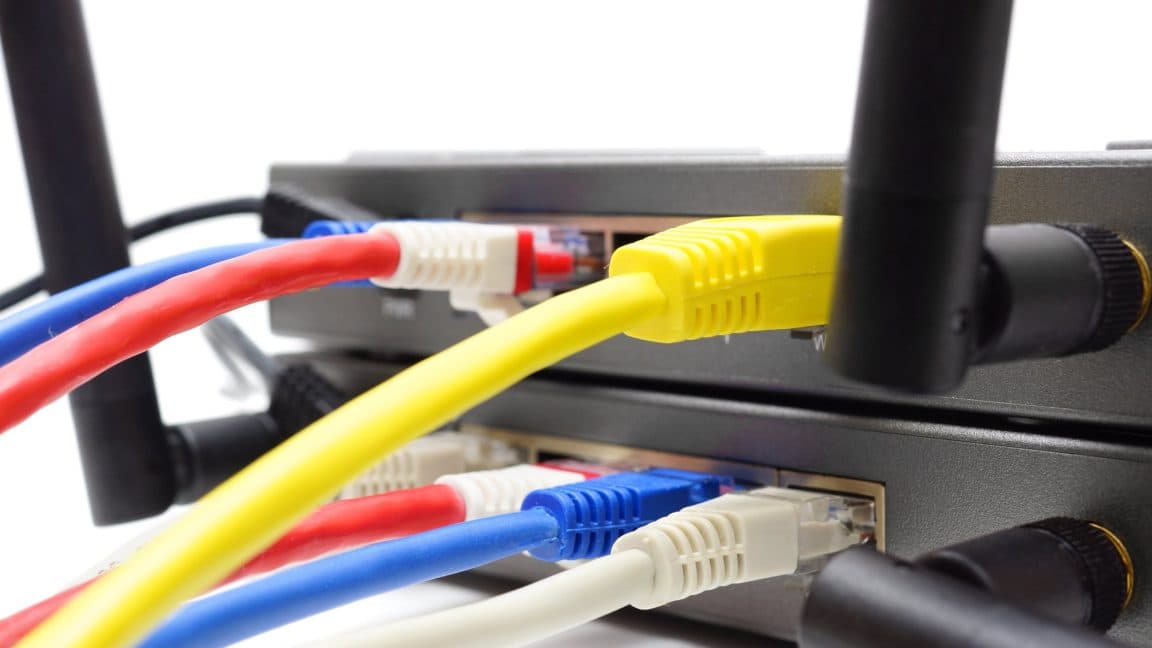 Cable lobby warns of chaos if FCC doesn't relax ban on foreign routers