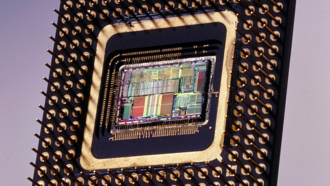 Linux kernel maintainers are following through on removing Intel 486 support