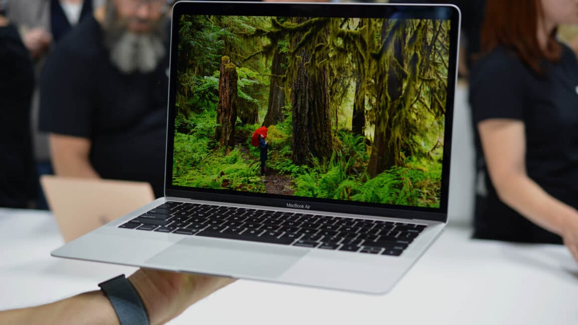 Apple says it has "a big week ahead." Here's what we expect to see.