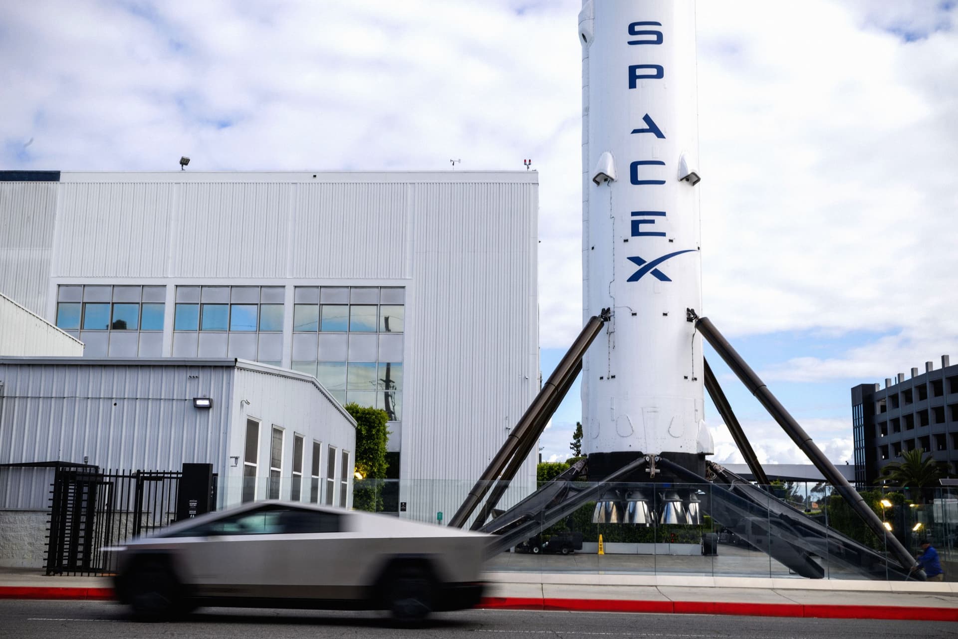Activists Are Taking On Elon Musk’s SpaceX IPO