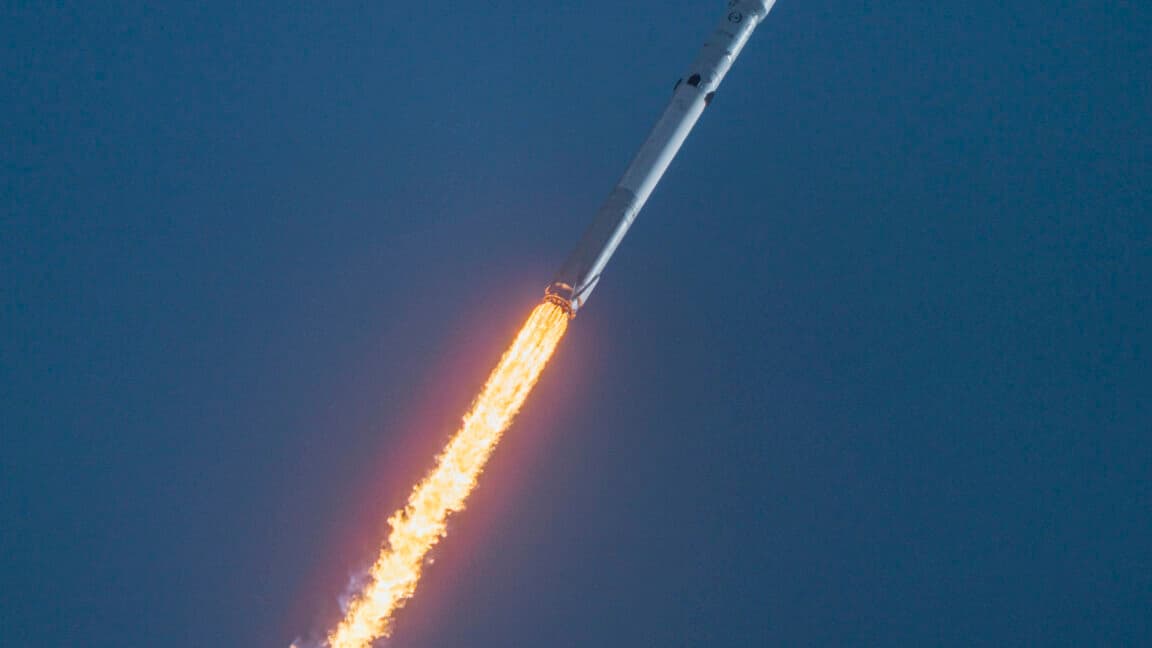 In a surprise launch, China debuts another big rocket designed for reusability