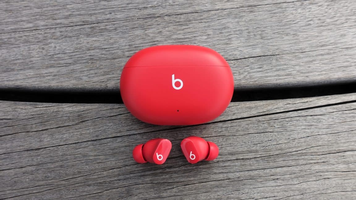 Apple patches high-severity eavesdropping vulnerability in Beats Studio Buds