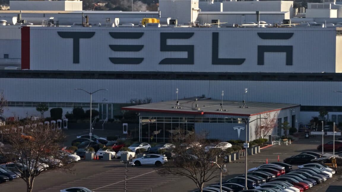 California defeats Tesla's attempt to throw out racial discrimination lawsuit