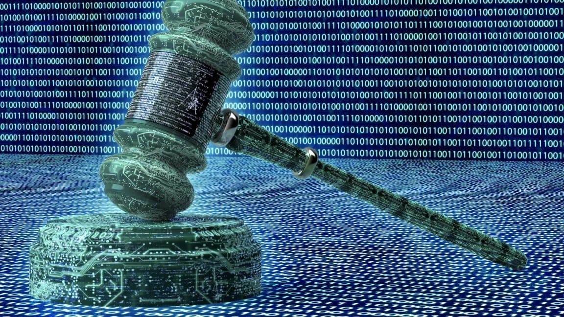 Court strikes down FCC anti-discrimination rule opposed by Internet providers