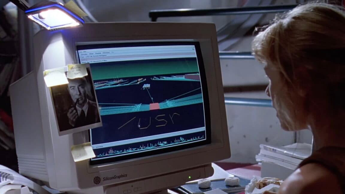 Engineer identifies and explains every '90s computer seen in Jurassic Park