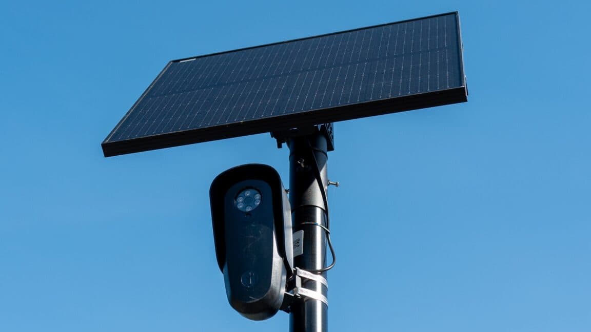 FBI seeks US-wide access to license plate cameras, wants "data in near real time"
