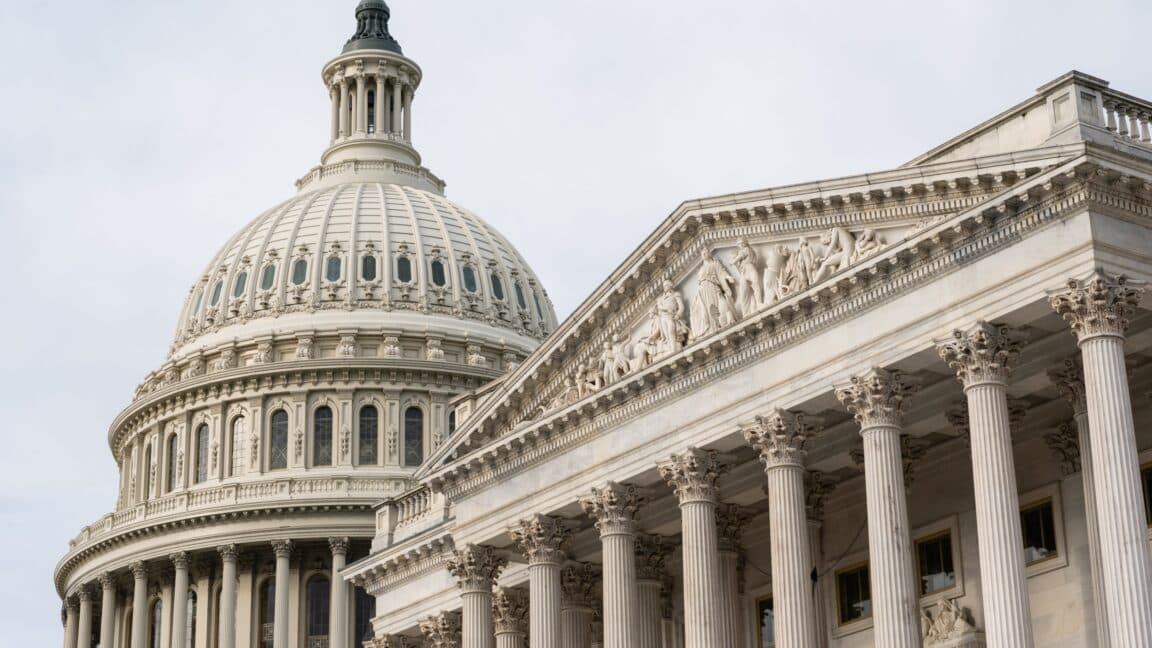 Senators ban themselves from prediction markets after candidates bet on own races