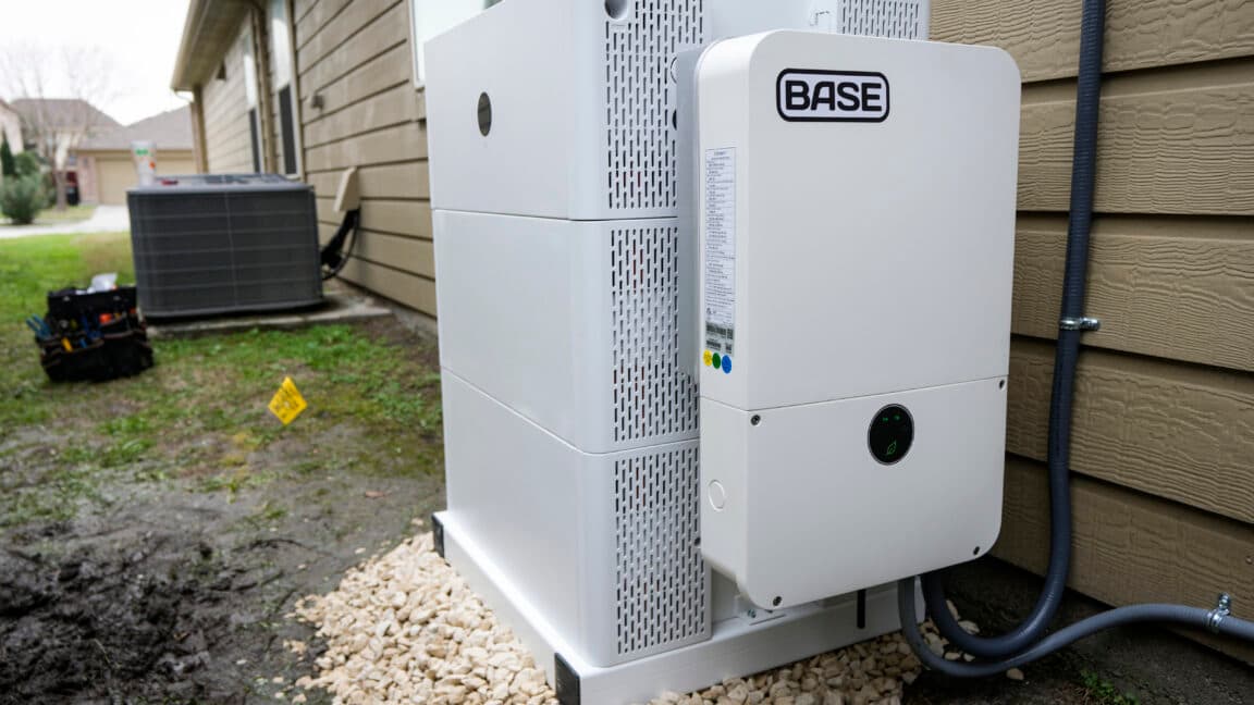 US home battery installations hit record high on rising electricity costs