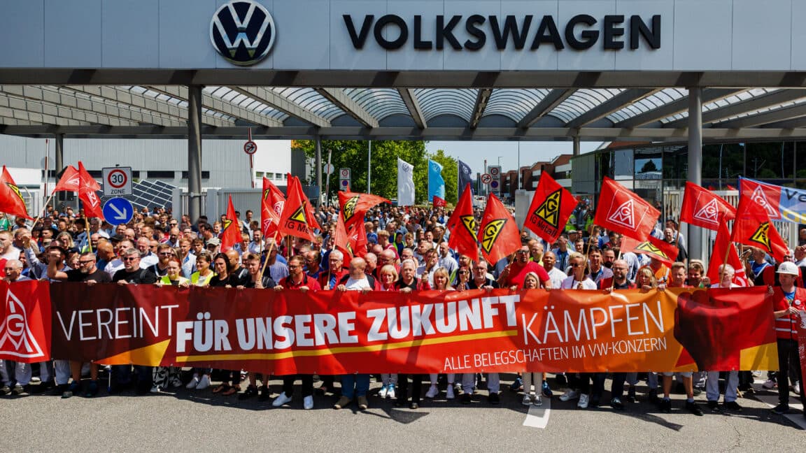 Volkswagen Group tells its board how to fix it, unions disagree