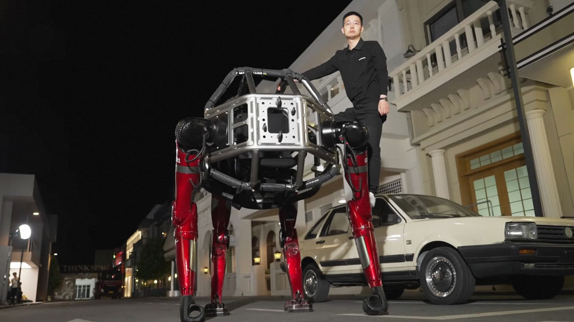The Unitree GD01 Is a Giant Mecha Robot You Can Actually Buy